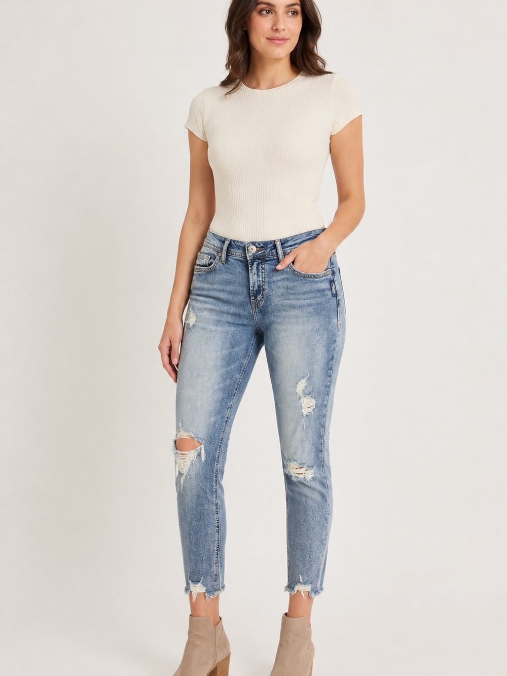 Silver Jeans Light Blue Distressed Cropped Ankle Jeans